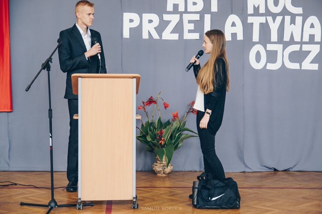 Uczniowie ZSOiZ z Certyfikatami Europass