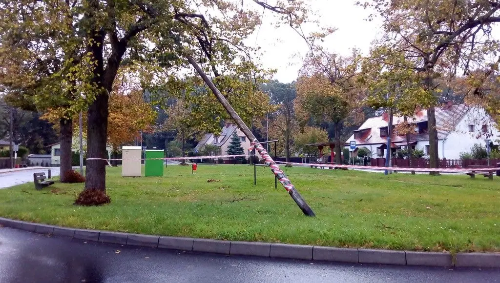 Zobacz, jakiego spustoszenia dokonała nawałnica w Bolesławcu