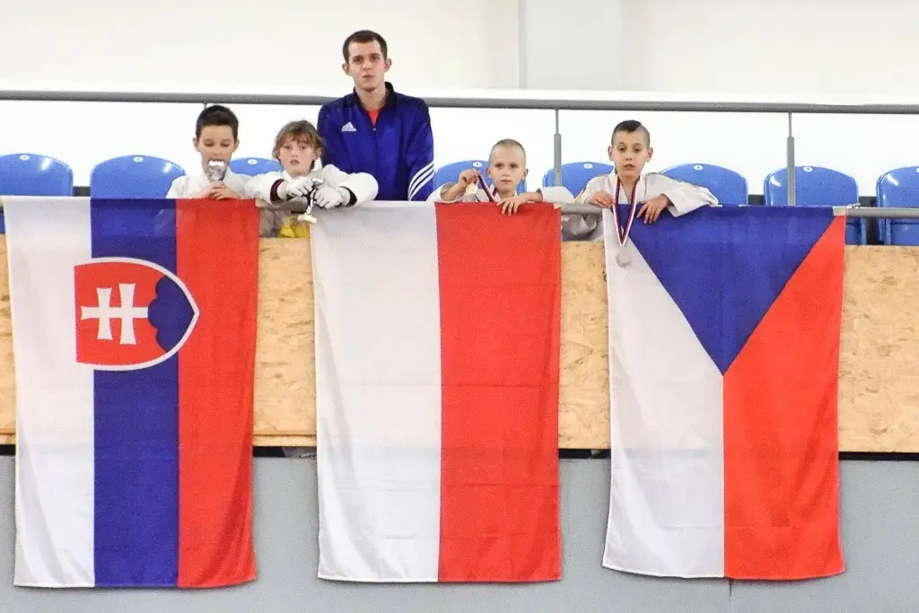 Taekwondziści z Chojnowa, podopieczni Yevgena Nikitina, cztery razy na podium Sokol Cup