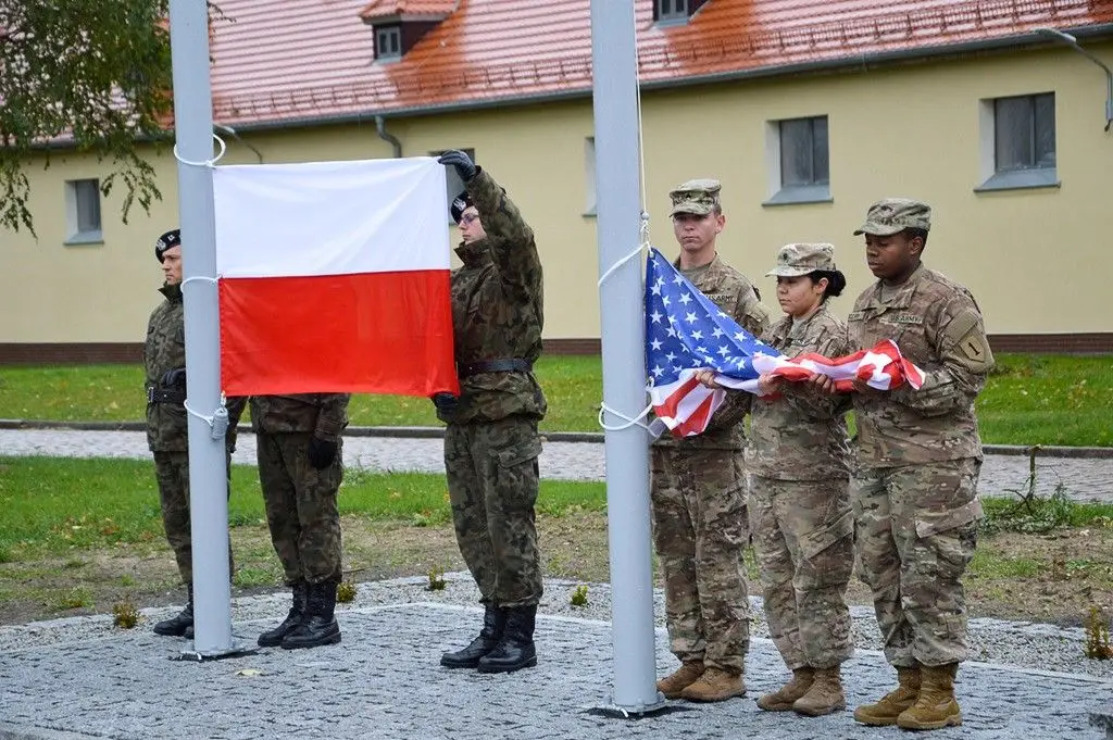 Artylerzyści powitali żołnierzy US Army i pożegnali ppłk. Radzimierskiego