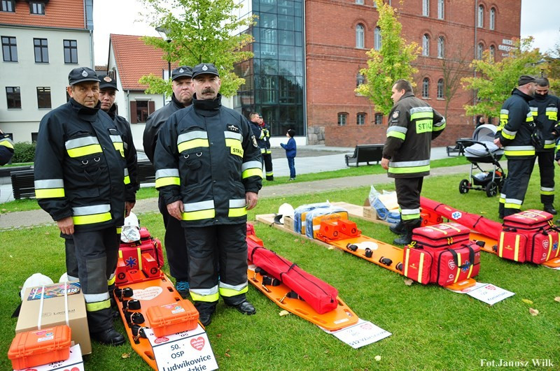 Strażacy ochotnicy dostali sprzęt od WOŚP