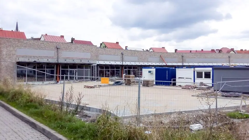 Budowa parku handlowego na dworcu PKS