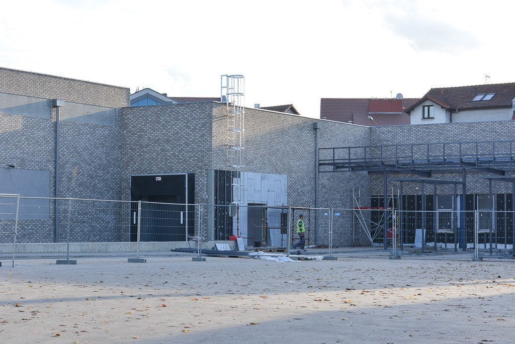 Budowa galerii przy ulicy Wesołej w Bolesławcu