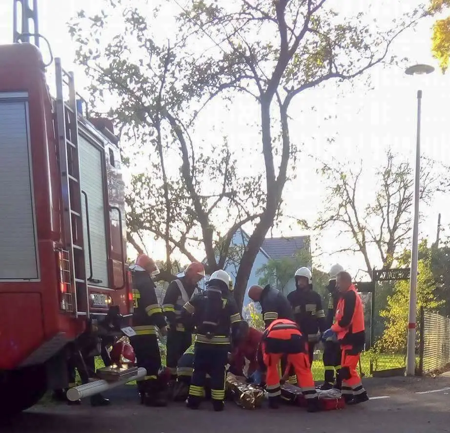 Pożar budynku w Jurkowie – jedna osoba ciężko ranna