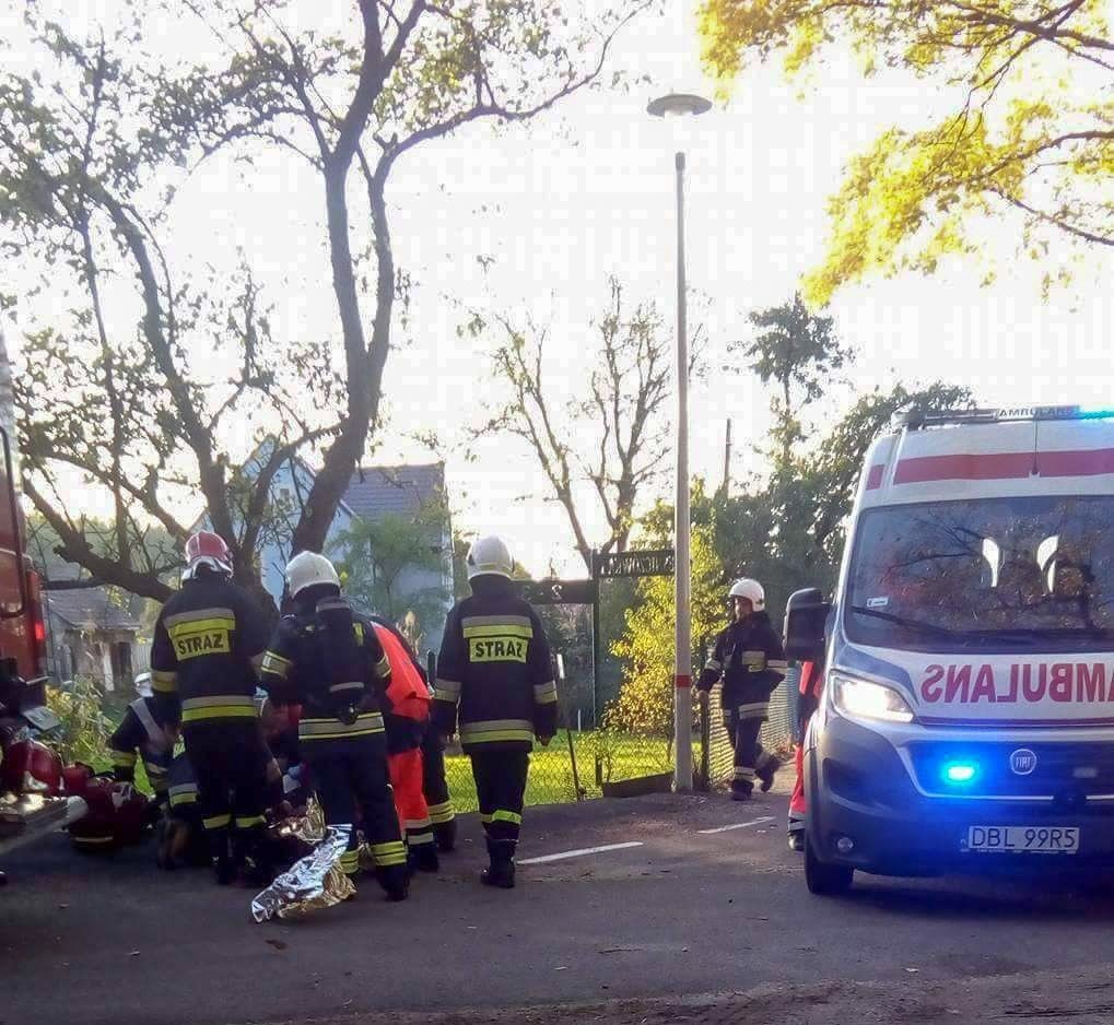 Pożar budynku w Jurkowie – jedna osoba ciężko ranna