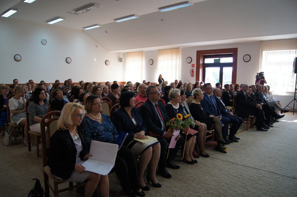 Nauczyciele i dyrektorzy szkół z Gminy Bolesławiec uhonorowani