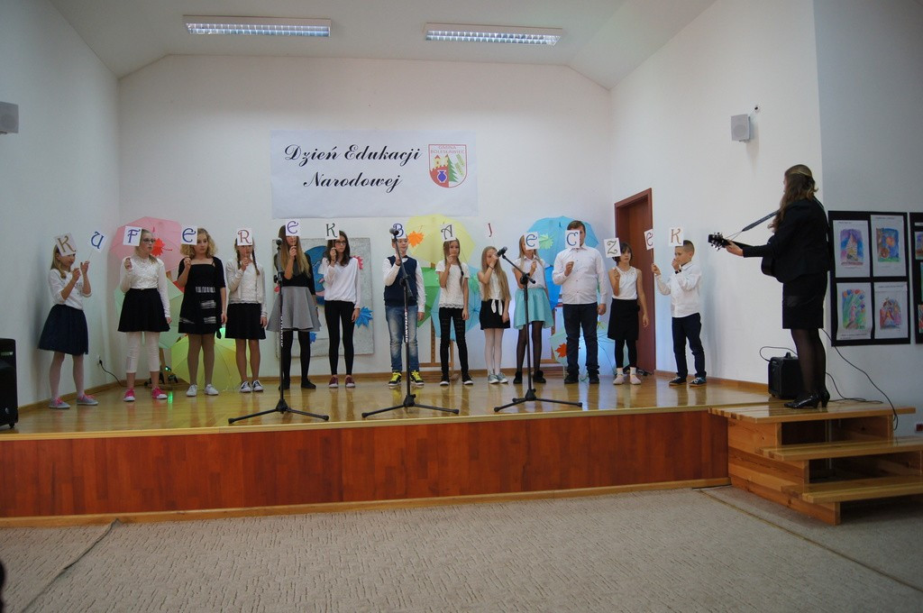 Nauczyciele i dyrektorzy szkół z Gminy Bolesławiec uhonorowani