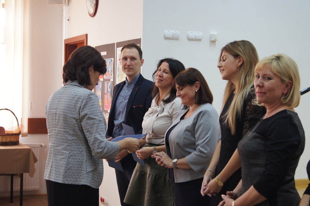 Nauczyciele i dyrektorzy szkół z Gminy Bolesławiec uhonorowani