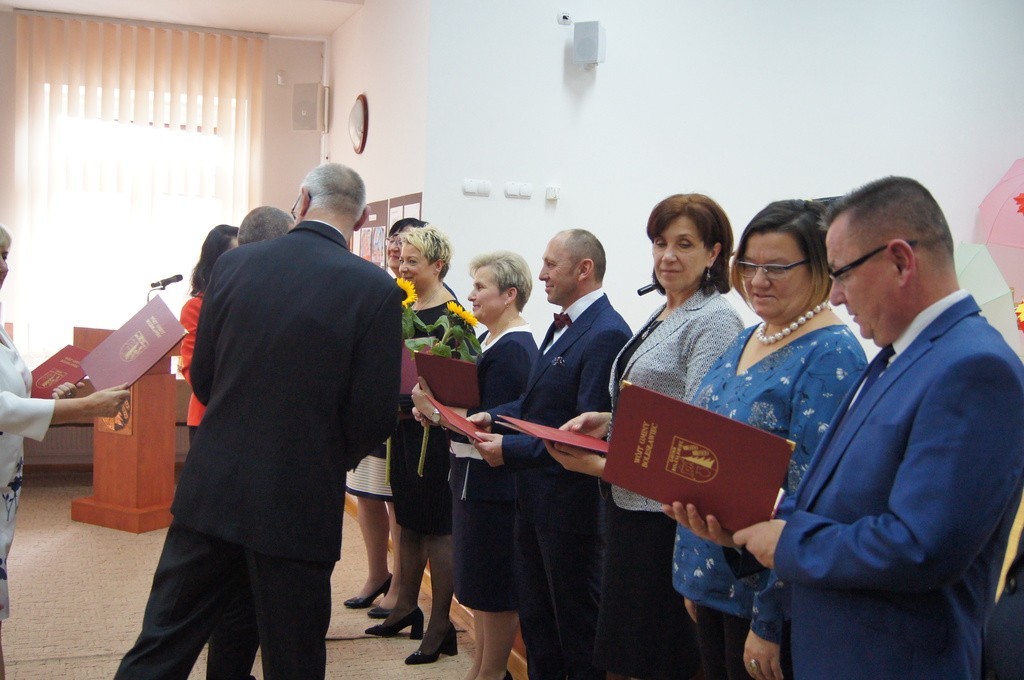 Nauczyciele i dyrektorzy szkół z Gminy Bolesławiec uhonorowani