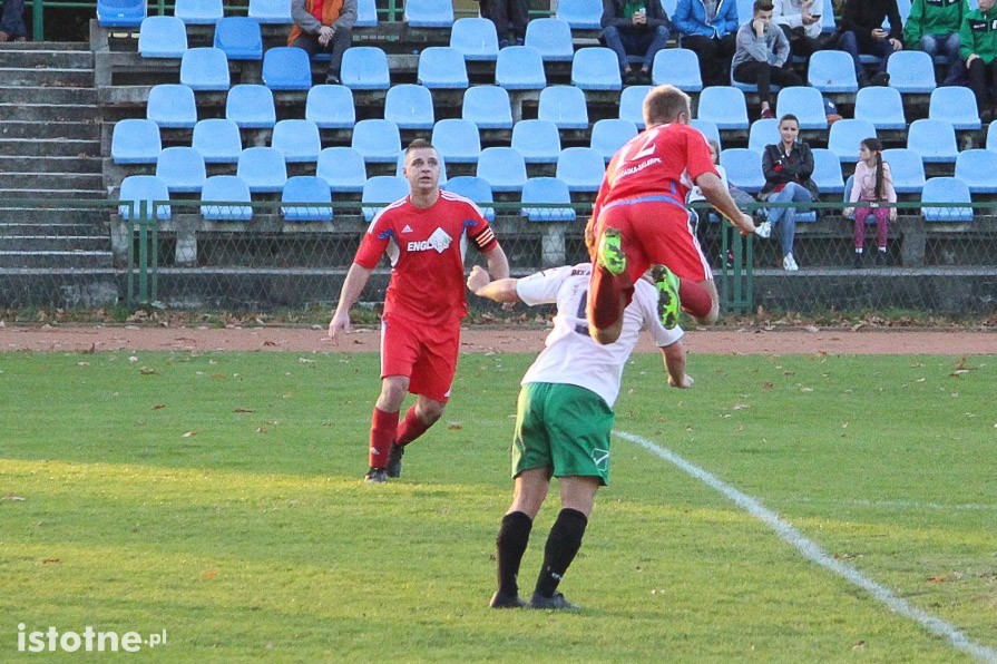 W szalonym meczu BKS pokonał Hutnika Pieńsk