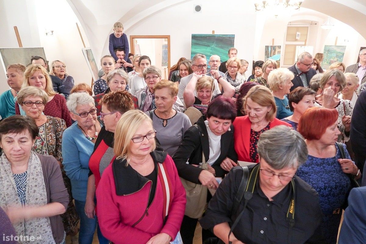 Uczestnicy wystawy prac Jolanty Ajlikow-Czarneckiej