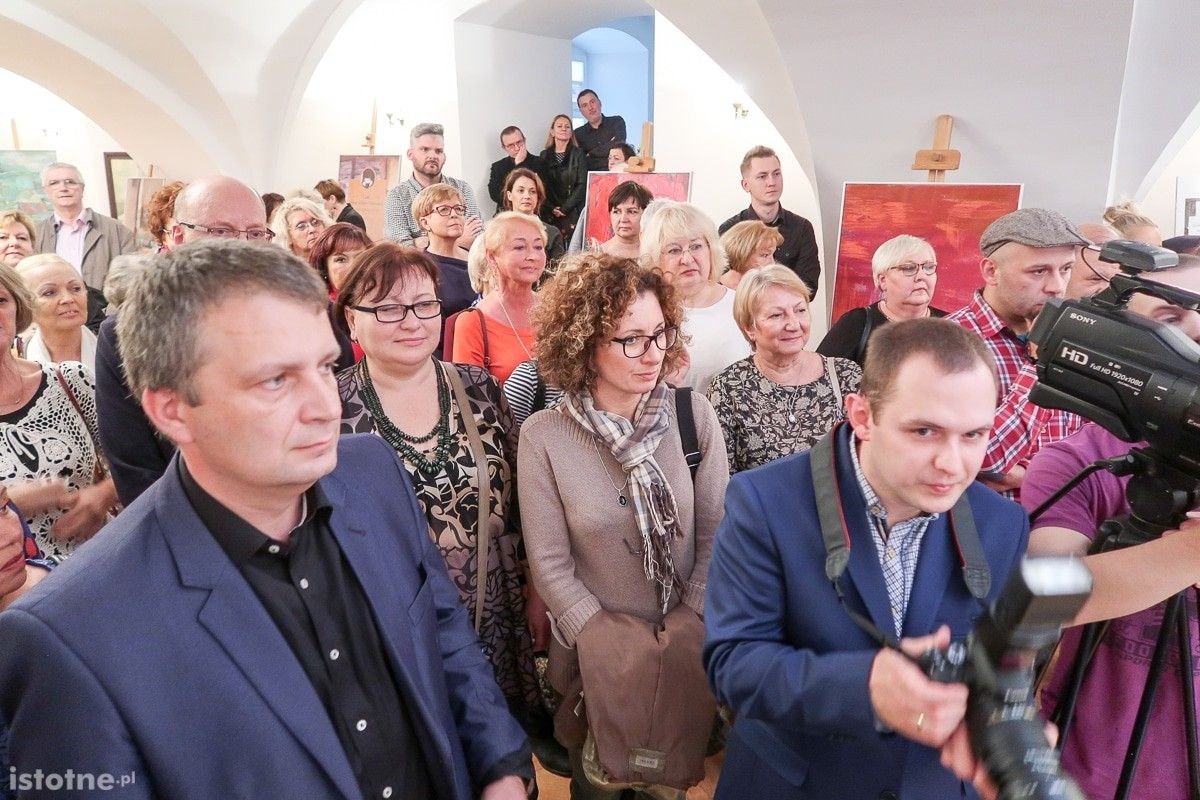 Uczestnicy wystawy prac Jolanty Ajlikow-Czarneckiej