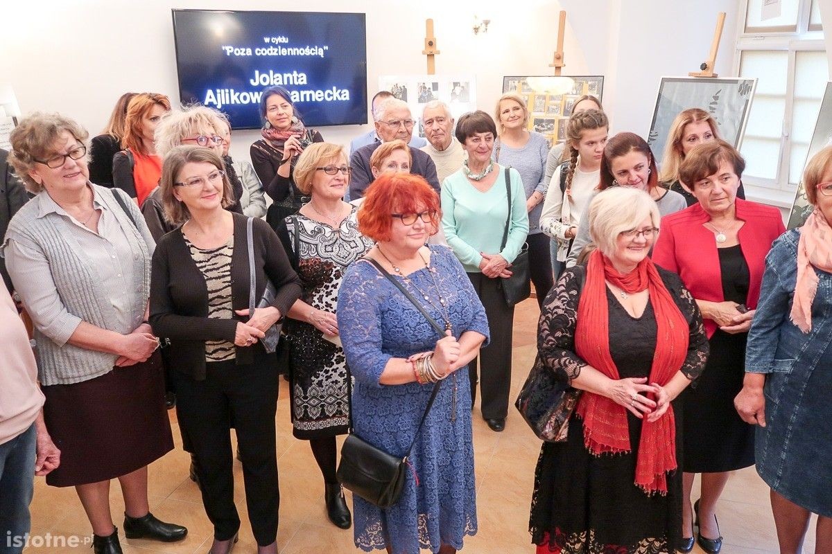 Uczestnicy wystawy prac Jolanty Ajlikow-Czarneckiej