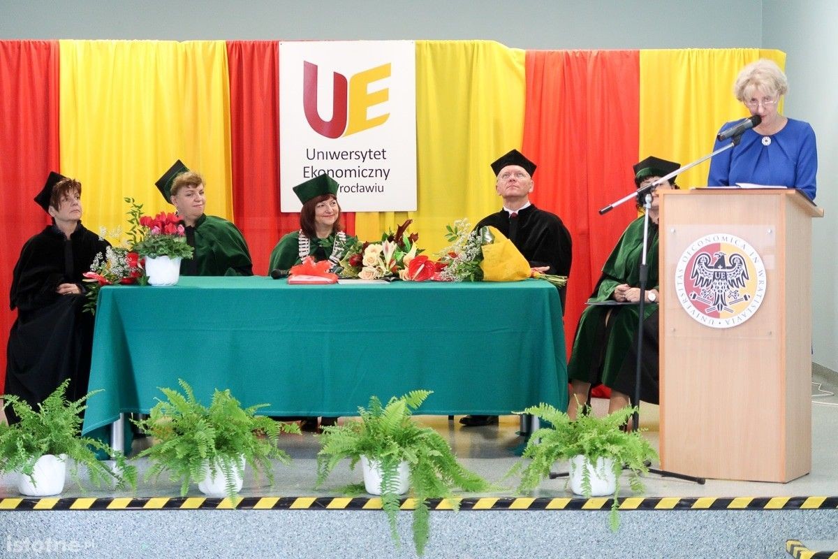 Uroczyste rozpoczęcie roku w Uniwersytecie Trzeciego Wieku w Bolesławcu