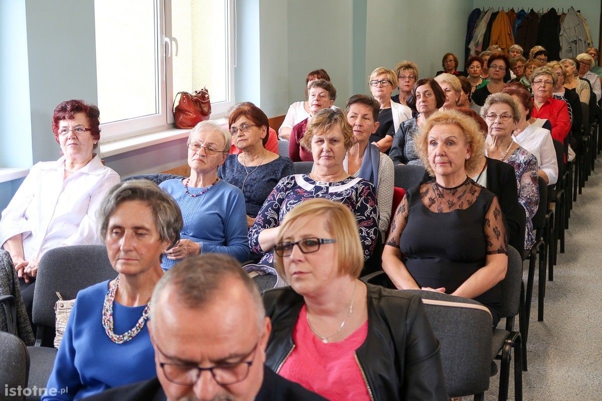 Uroczyste rozpoczęcie roku w Uniwersytecie Trzeciego Wieku w Bolesławcu