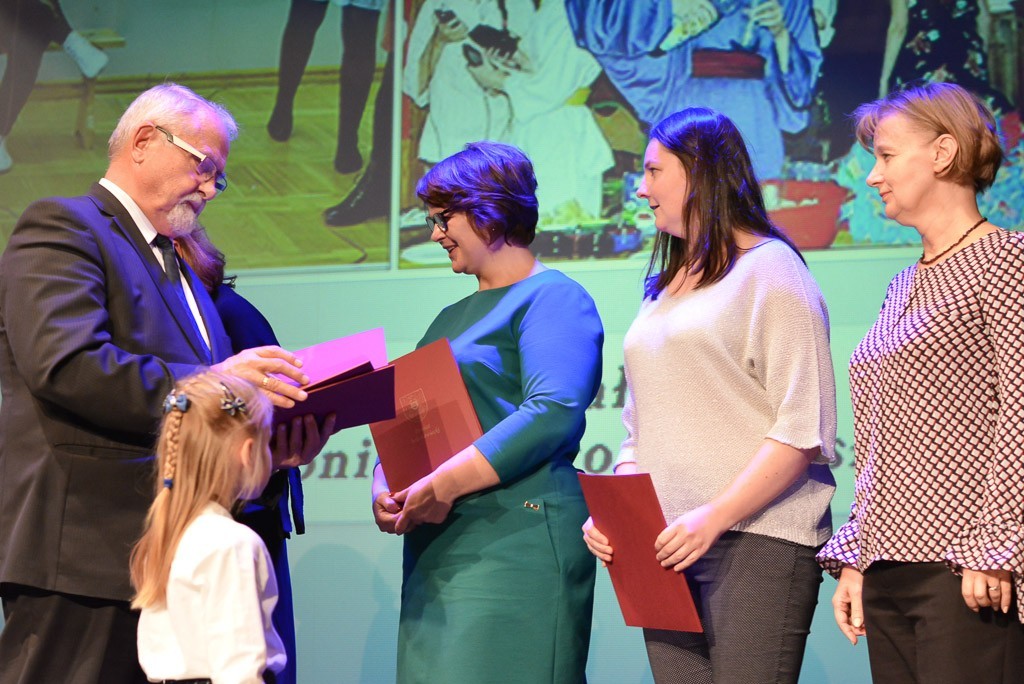 Powiat i Miasto wspólnie uczciły Dzień Nauczyciela