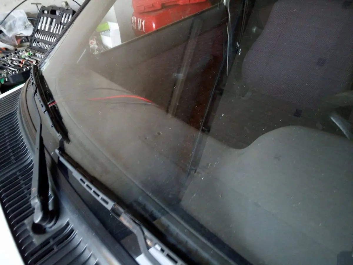 Skradziono radio w samochodzie polonez SLOP