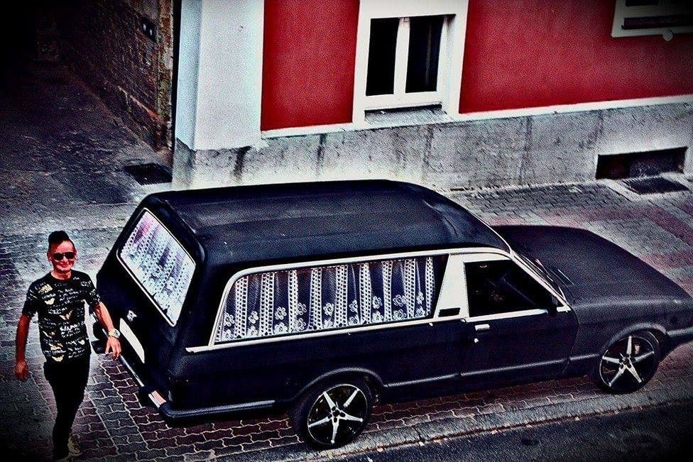 Radek „Sołtys” i jego karawan podbili Wrocław na Halloween