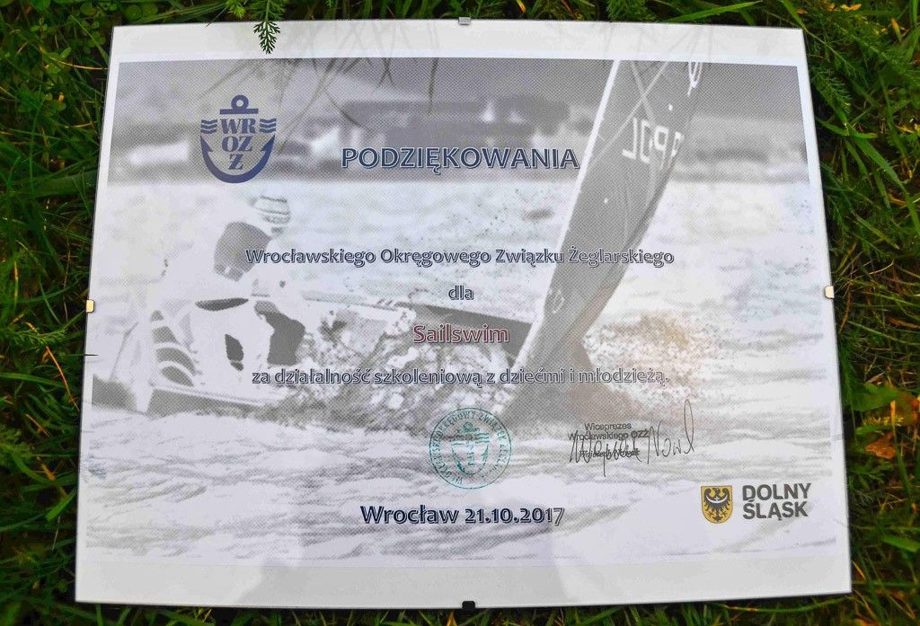 Regaty Błękitna Wstęga Odry z udziałem żeglarzy ze szkółki Sail Swim