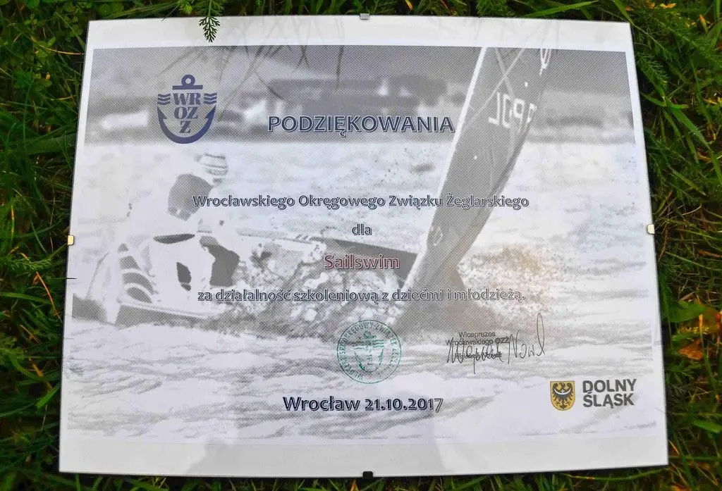 Regaty Błękitna Wstęga Odry z udziałem żeglarzy ze szkółki Sail Swim