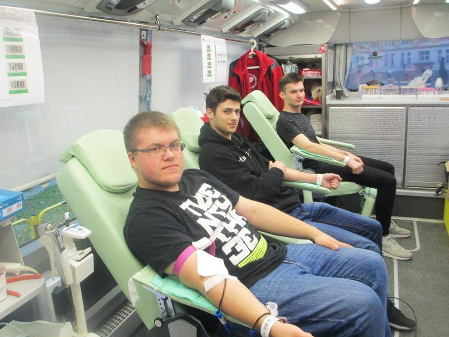 Oddali krew dla Szymona Członki z Zespołu Szkół Elektronicznych w Bolesławcu