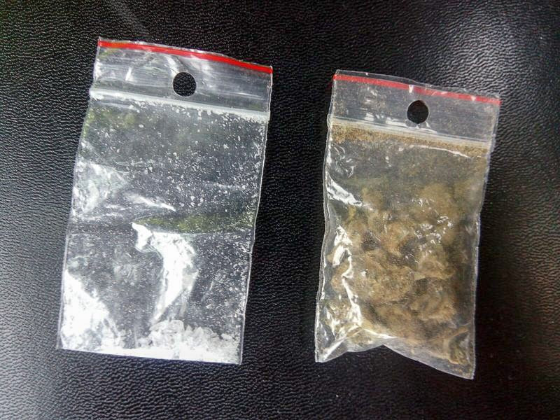 Kierowca i pasażer wpadli z narkotykami. Obaj trafili do... więzienia