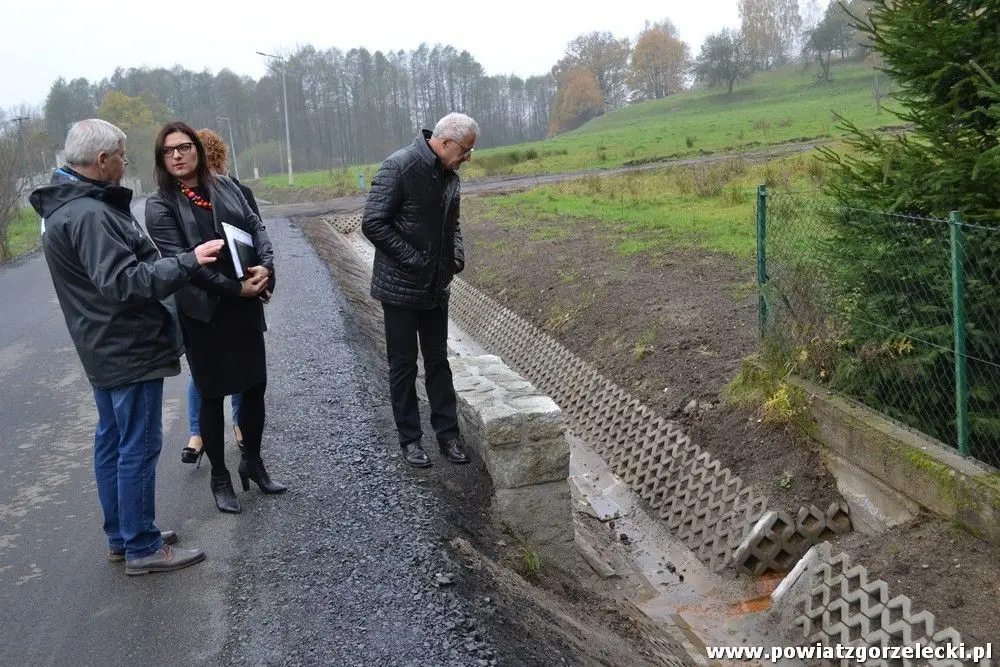 Droga w Gozdaninie oficjalnie oddana do użytku