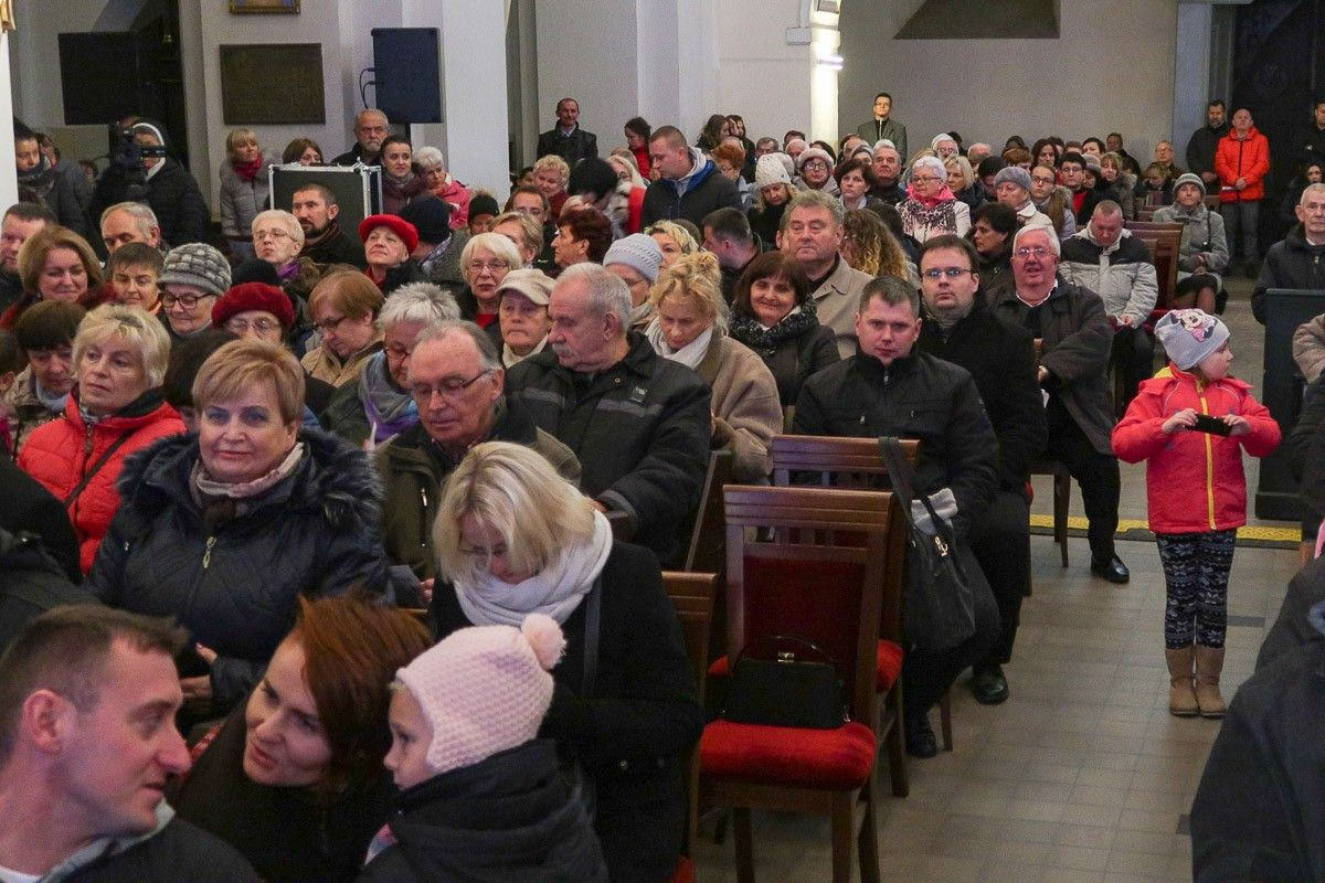 Koncert pieśni patriotycznych w Bazylice w Bolesławcu