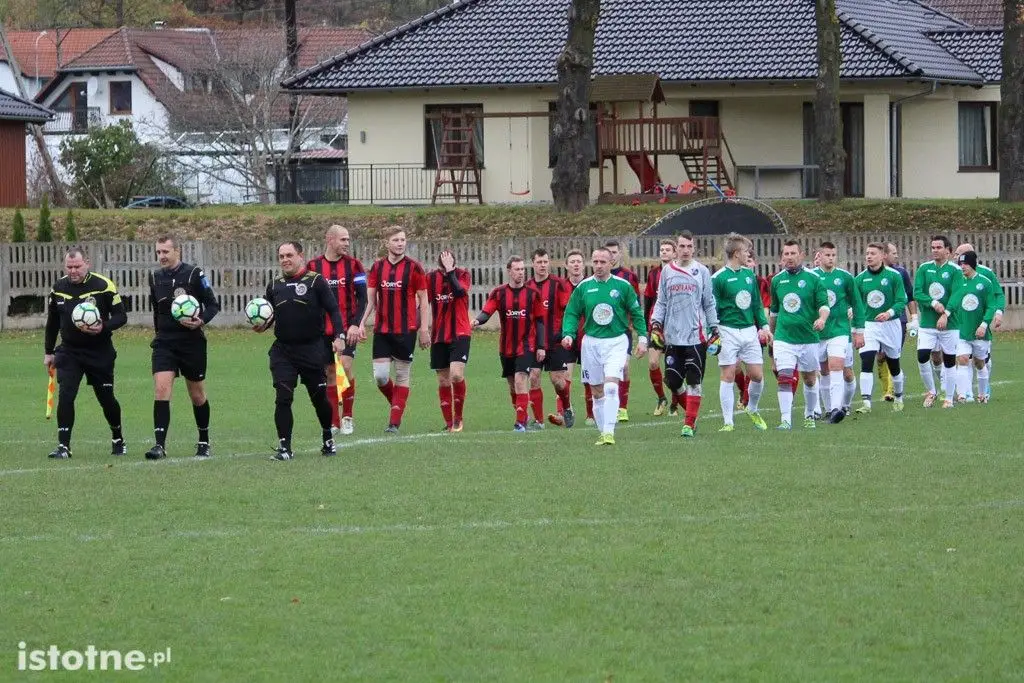 Stare Jaroszowice lepsze od Raciborowic
