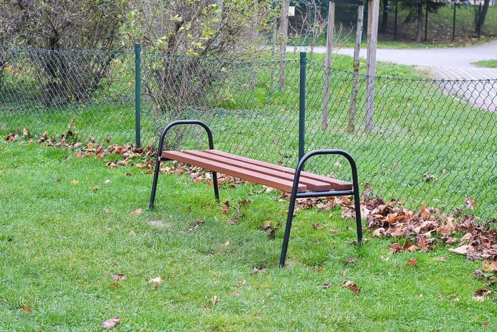 Za mało ławek i niewygodnie na placu zabaw przy Łukasiewicza?