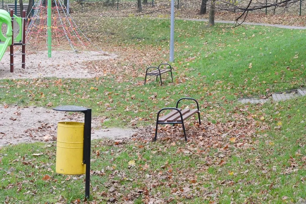 Za mało ławek i niewygodnie na placu zabaw przy Łukasiewicza?