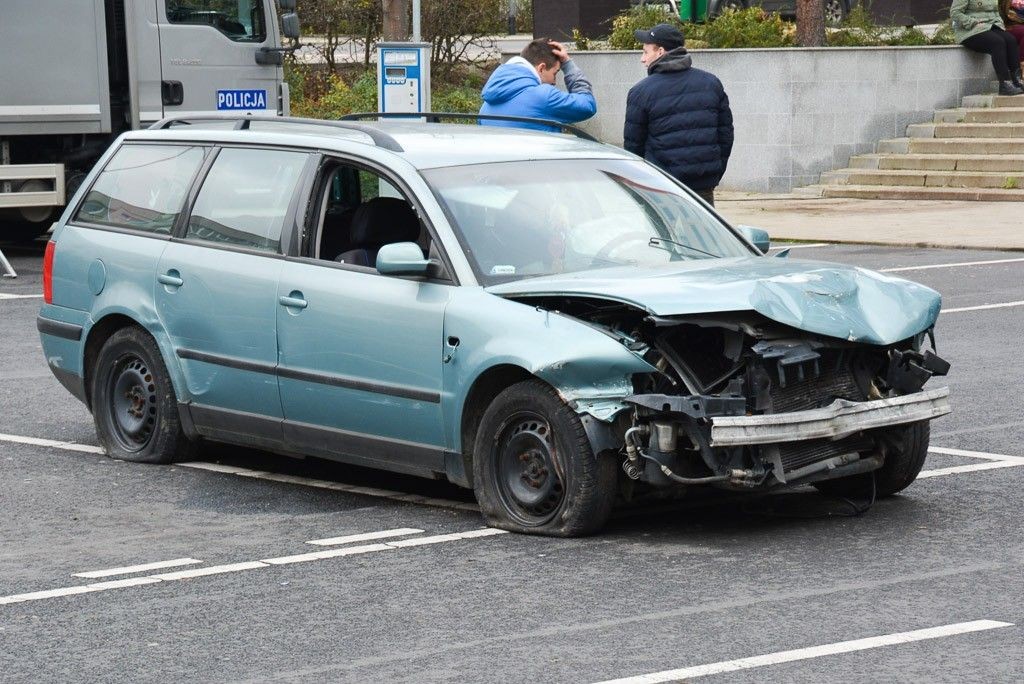Debata o bezpieczeństwie w kinie Forum BOK – MCC i pokaz działania straży pożarnej na pl. Piłsudskiego w Bolesławcu