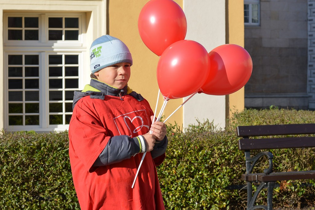 Marsz wolontariuszy Szlachetnej Paczki wokół bolesławieckiego Rynku
