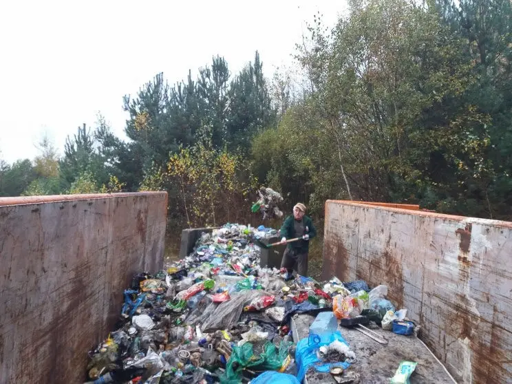 Wędkarze posprzątali w Trzebieniu Małym