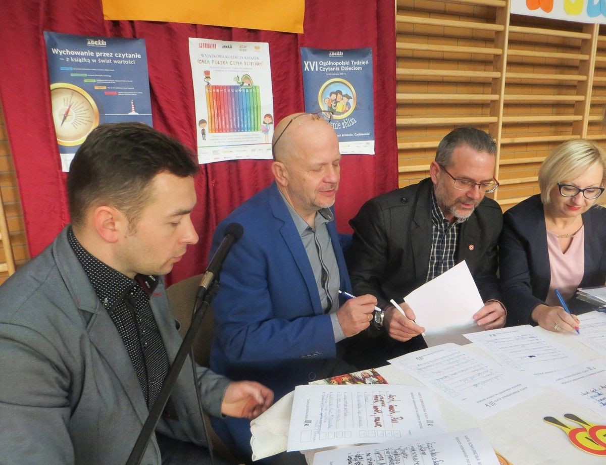 Uczniowie SP nr 2 w ciekawy sposób poznawali polskie legendy