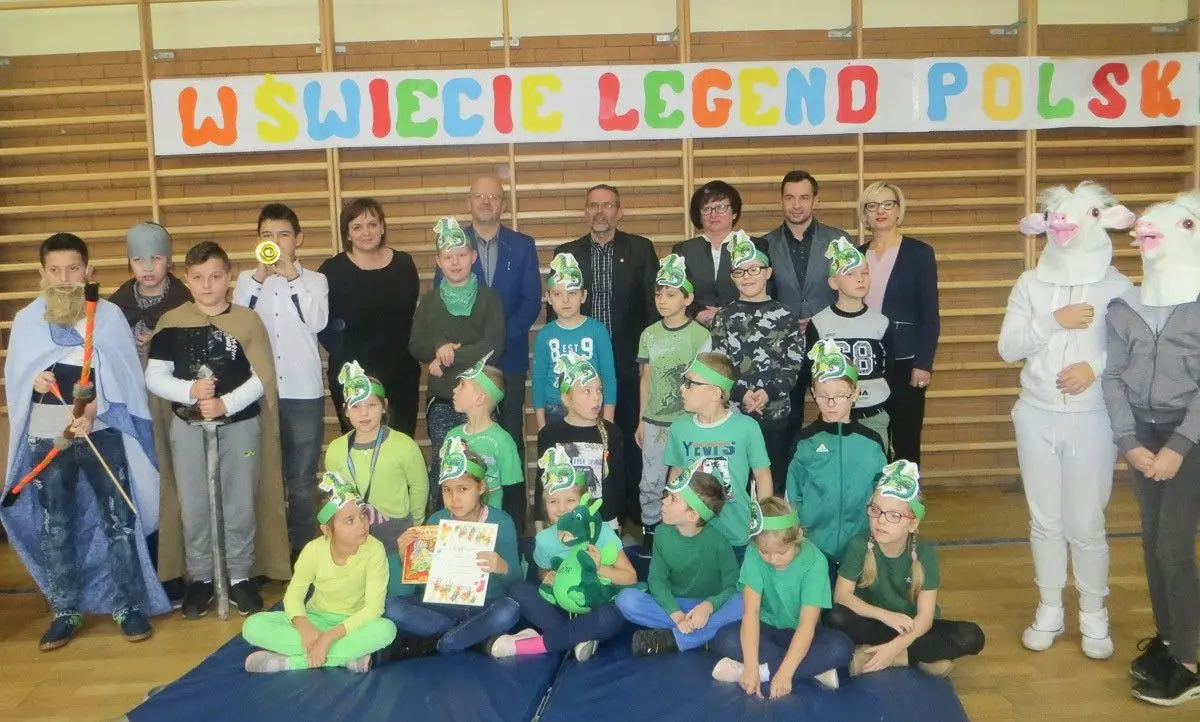 Uczniowie SP nr 2 w ciekawy sposób poznawali polskie legendy