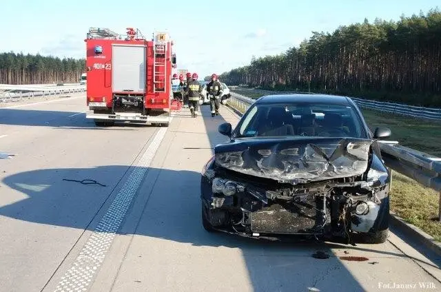 Kolizja na A4. Niemiec najechał na tył Alfy Romeo