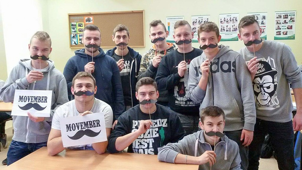 „Mechanik”: „zapuścili” wąsy, żeby przypomnieć o raku