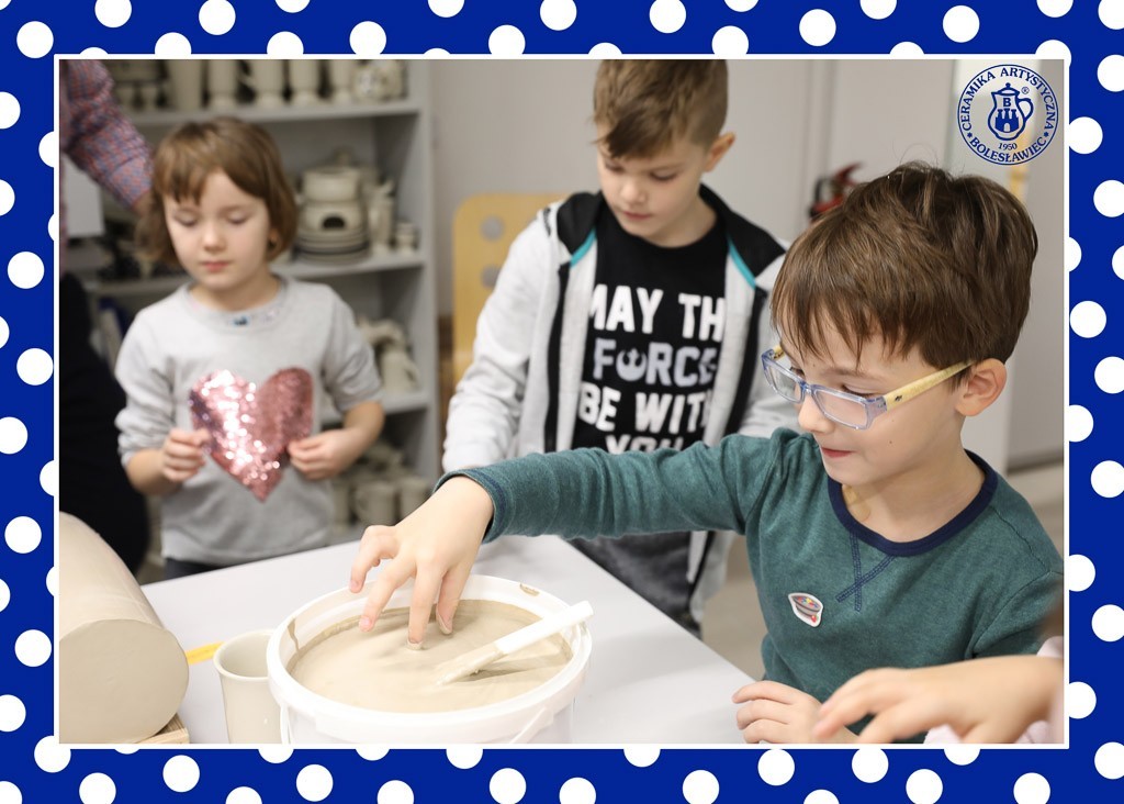 Projekt Glinolandia: przedszkolaki z Nibylandii w Ceramice Artystycznej