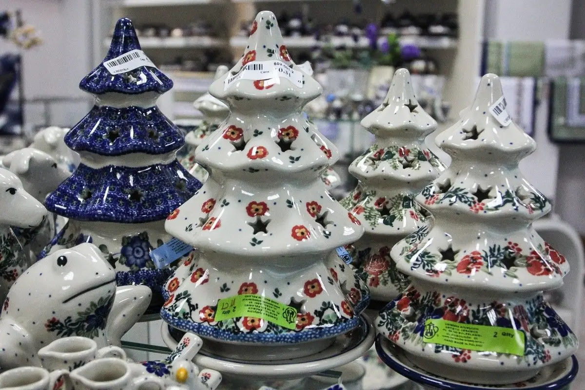 Punkt Informacji Turystycznej i Kulturalnej ze sklepem ceramicznym BOK-MCC