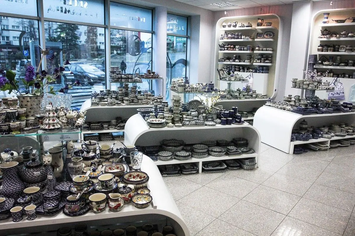 Punkt Informacji Turystycznej i Kulturalnej ze sklepem ceramicznym BOK-MCC