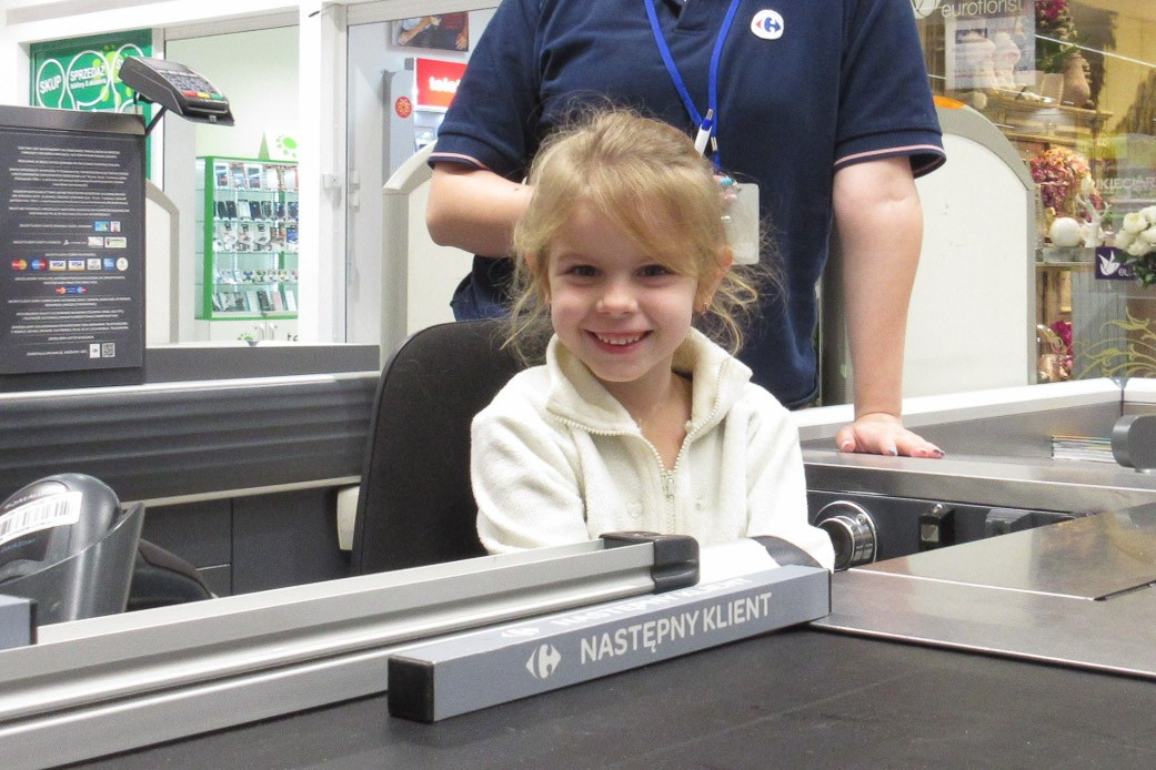 Sześciolatki z Tomaszowa odwiedziły Carrefour Bolesławiec