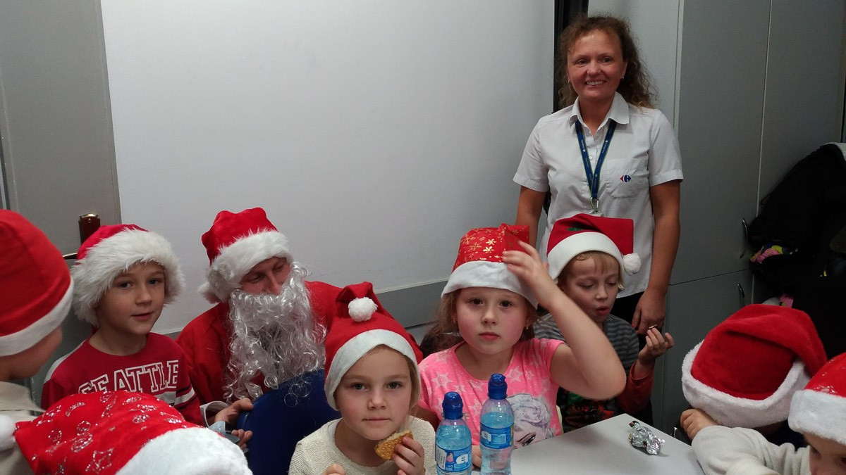 Sześciolatki z Tomaszowa odwiedziły Carrefour Bolesławiec