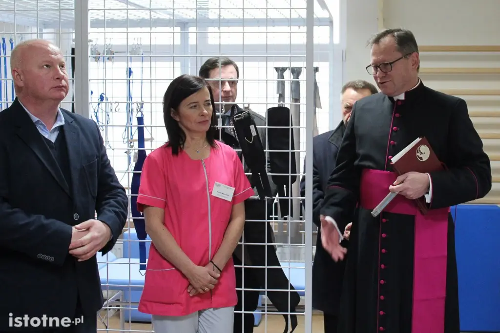 Szpital powiatowy: Dział Fizjoterapii otwarty