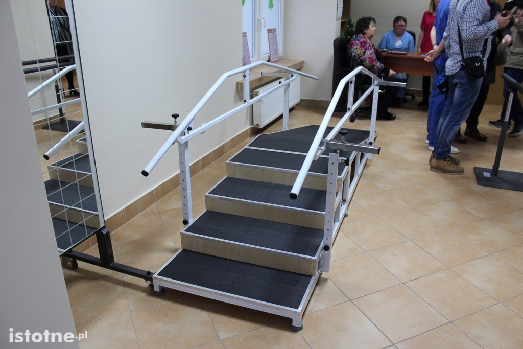 Szpital powiatowy: Dział Fizjoterapii otwarty