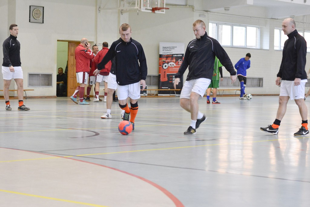 19 Mikołajkowy Turniej Halowej Piłki Nożnej Straży Pożarnych w I LO w Bolesławcu