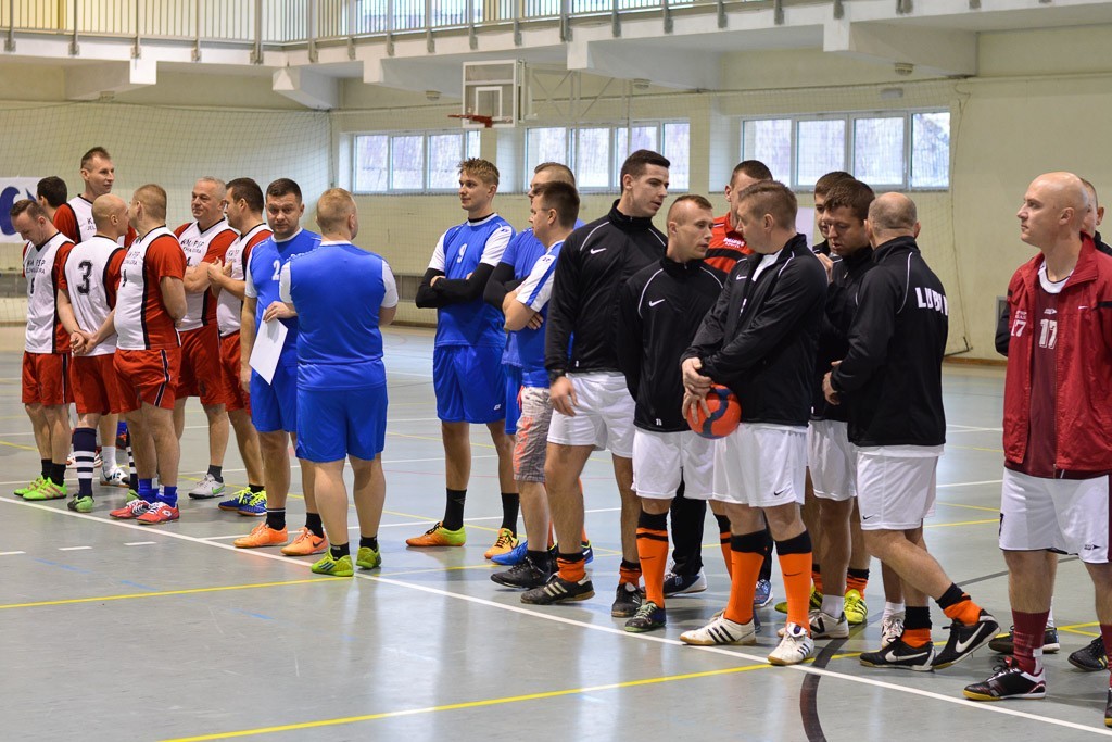 19 Mikołajkowy Turniej Halowej Piłki Nożnej Straży Pożarnych w I LO w Bolesławcu