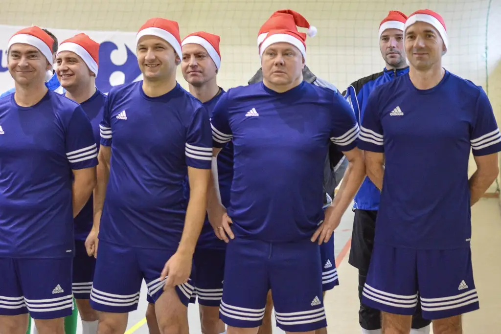 19 Mikołajkowy Turniej Halowej Piłki Nożnej Straży Pożarnych w I LO w Bolesławcu