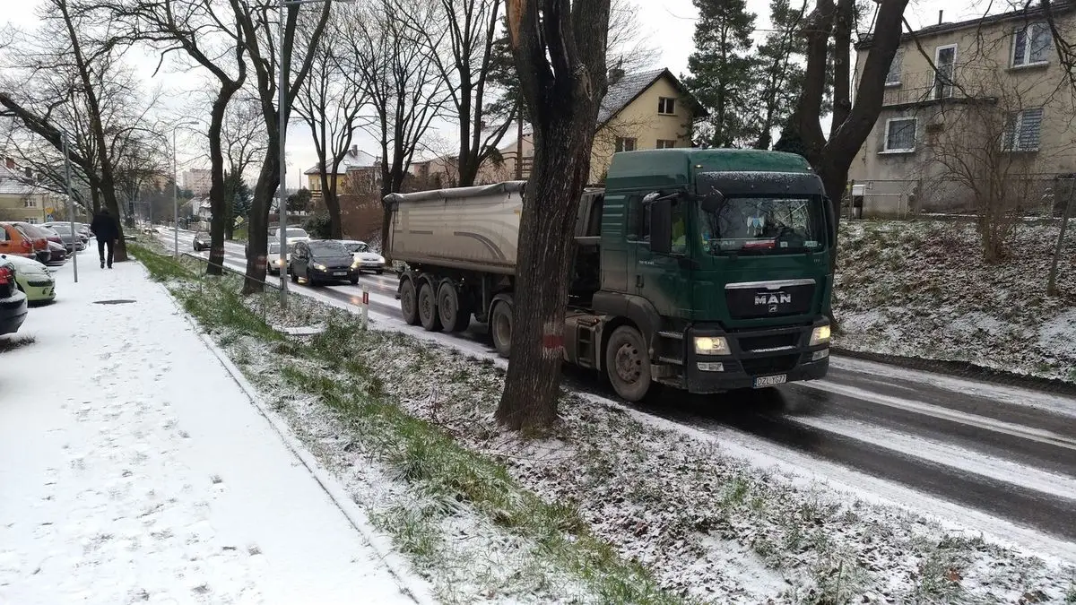 Difficult Road Conditions in Bolesławiec