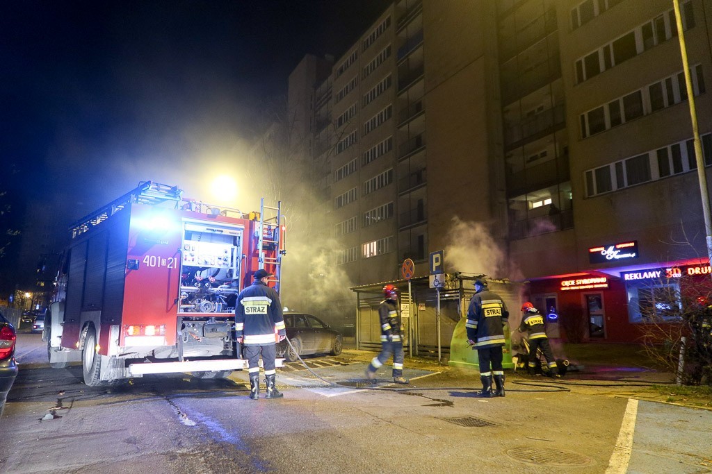 Akcja strażaków przy ul. Łukasiewicza w Bolesławcu